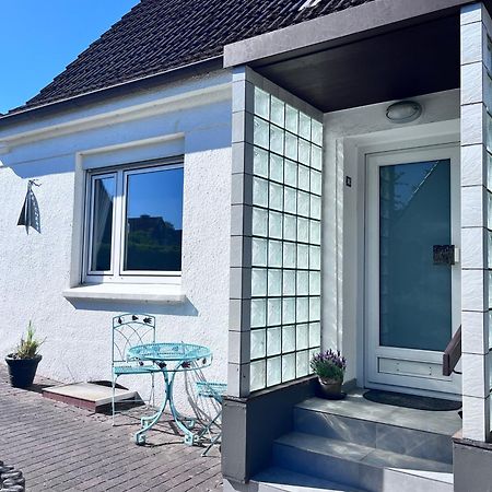 Liegeplatz Twee Apartamento Laboe Exterior foto
