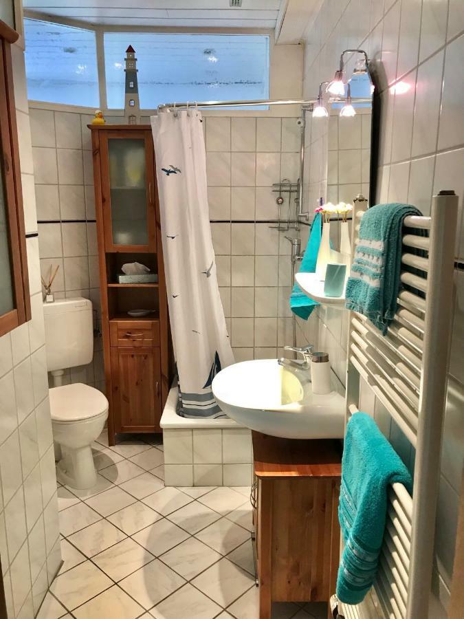 Liegeplatz Twee Apartamento Laboe Exterior foto