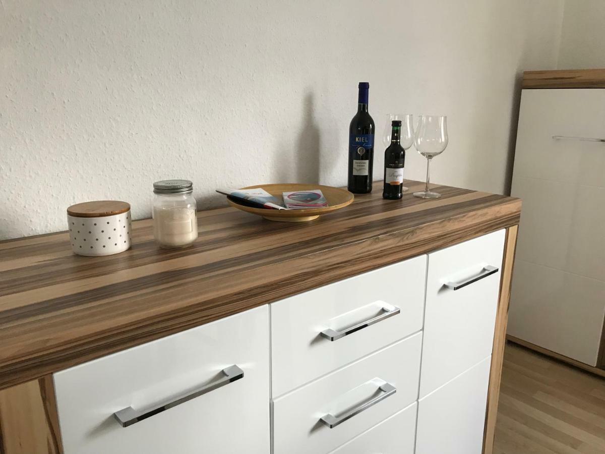 Liegeplatz Twee Apartamento Laboe Exterior foto