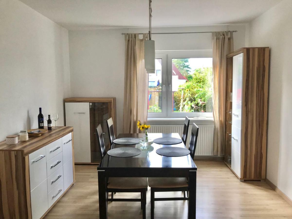 Liegeplatz Twee Apartamento Laboe Exterior foto